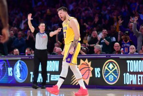 关于NBA常规赛今晚走向成谜，尼斯刷新队史纪录，质疑声仍在，赛季目标并未改变的信息-JBO投注平台