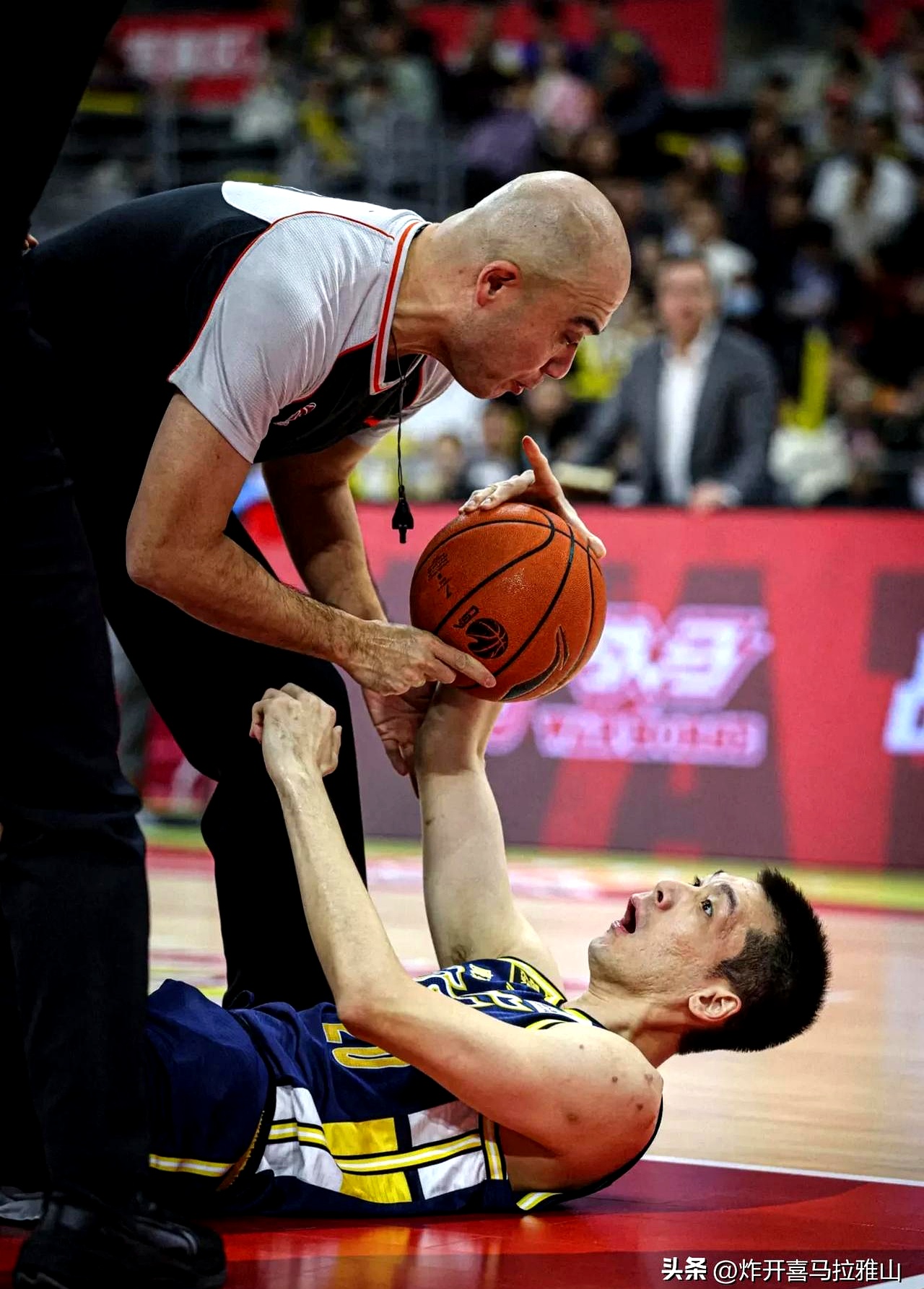 包含清晨CBA常规赛焦点战，萨克拉门托国王强势反弹，球迷炸锅，高层口径保持一致的词条