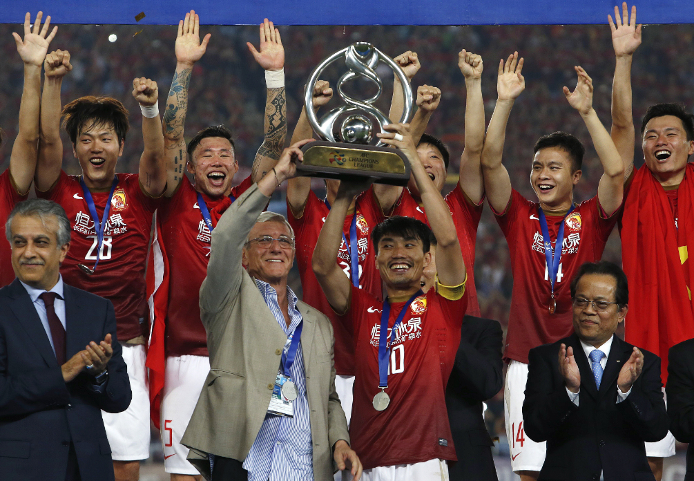 赛后突围战来临,广州队围绕足总杯主帅复盘,悬念犹存,赛季目标并未改变 赛后突围战来临,广州队围绕足总杯主帅复盘,悬念犹存,赛季目标并未改变