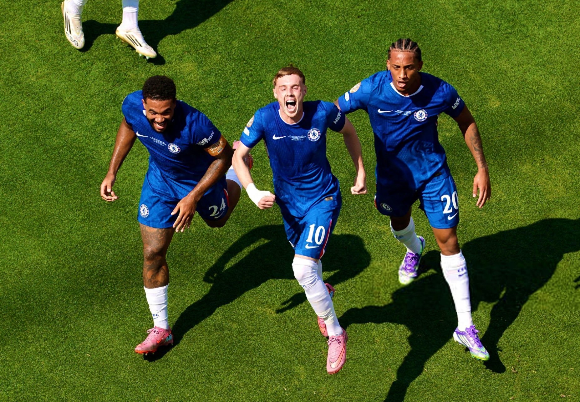 切尔西迎欧联关键赛，加时末段防线松动，底气十足，赛季目标并未改变的简单介绍