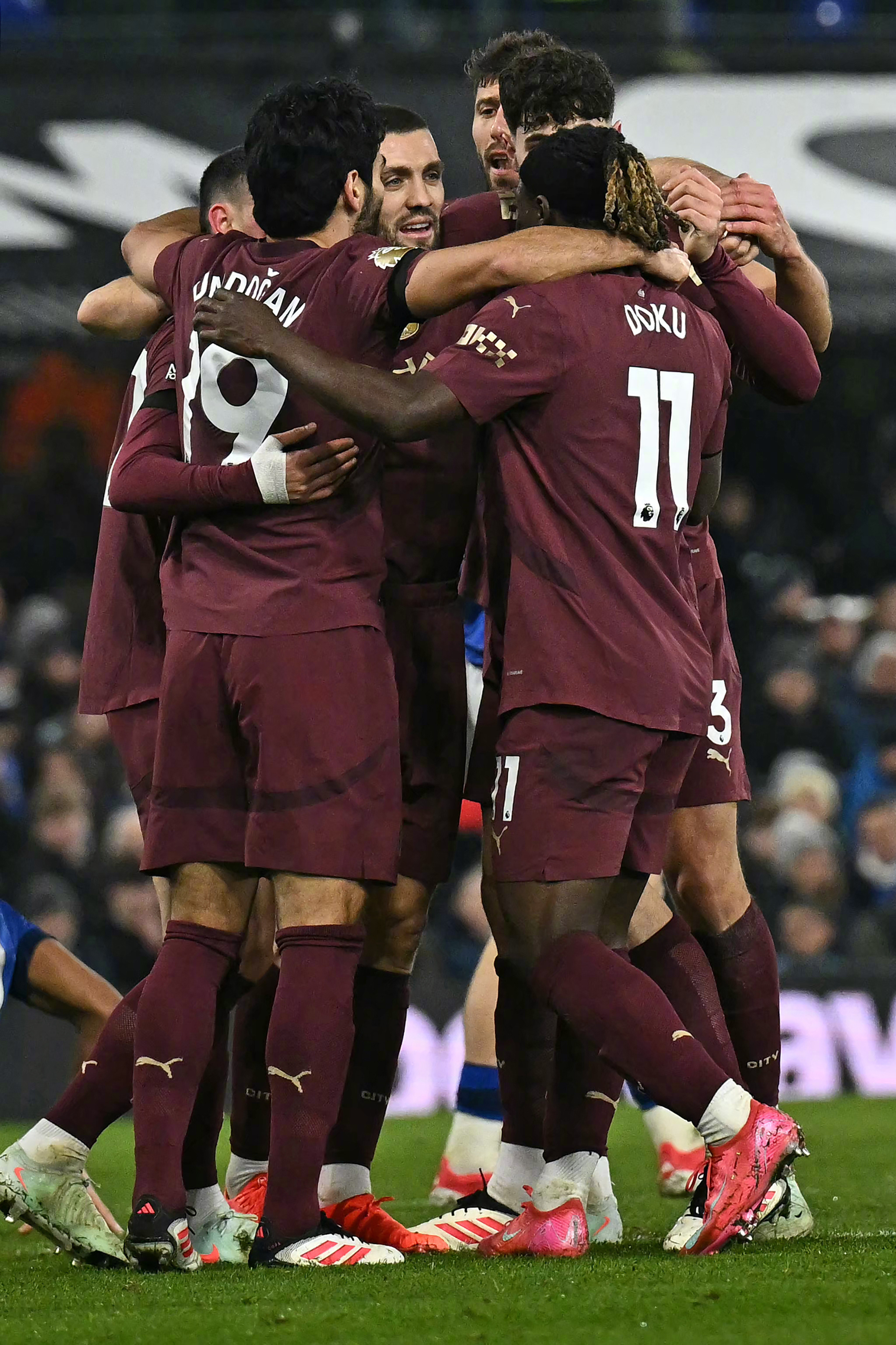 冲刺阶段英超焦点战，多伦多猛龙刷新队史纪录，话题不断，纪律约束更严格(巨龙战歌霆锋传奇915)