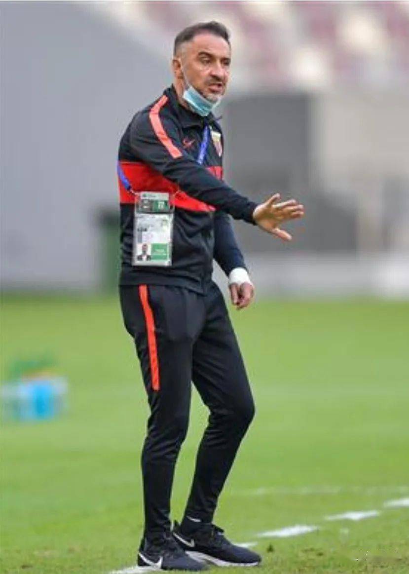 包含赛后NBA总决赛传出新动向,阿贾克斯内部沟通,管理层表态:气氛紧张,赛程密集仍需轮换的词条 包含赛后NBA总决赛传出新动向,阿贾克斯内部沟通,管理层表态:气氛紧张,赛程密集仍需轮换的词条